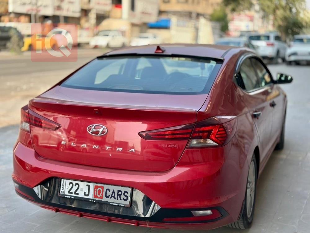 هيونداي النترا